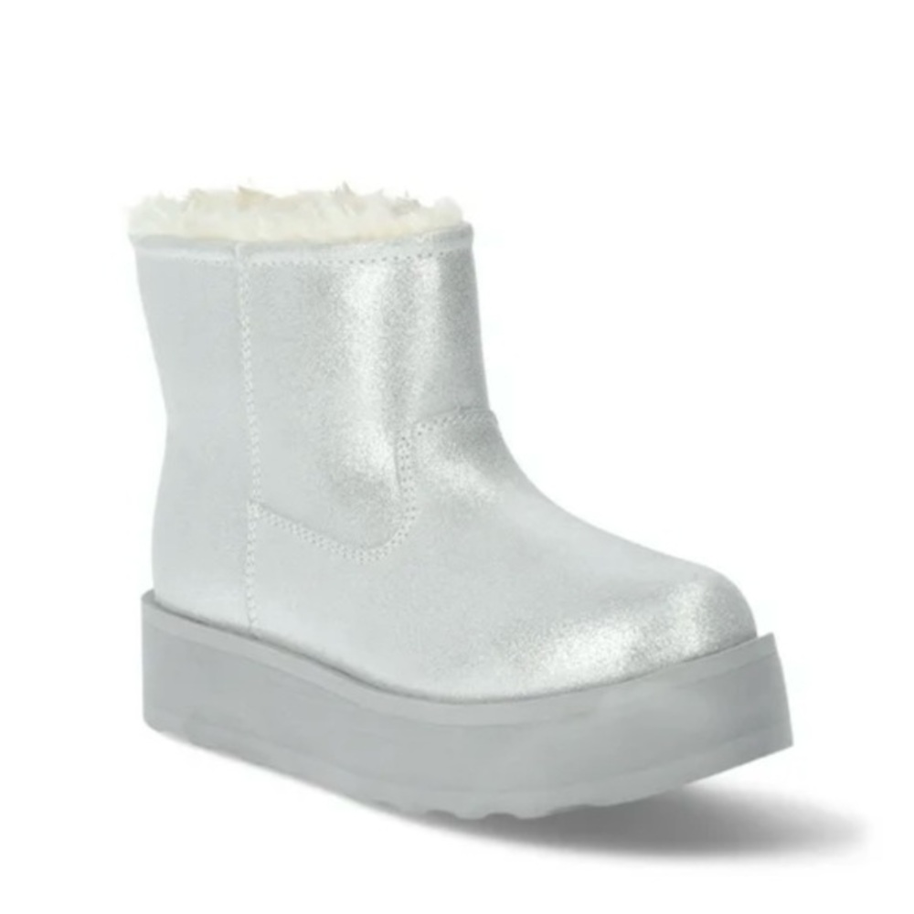 Time and Tru Glittery Silver Boots with Faux Fur